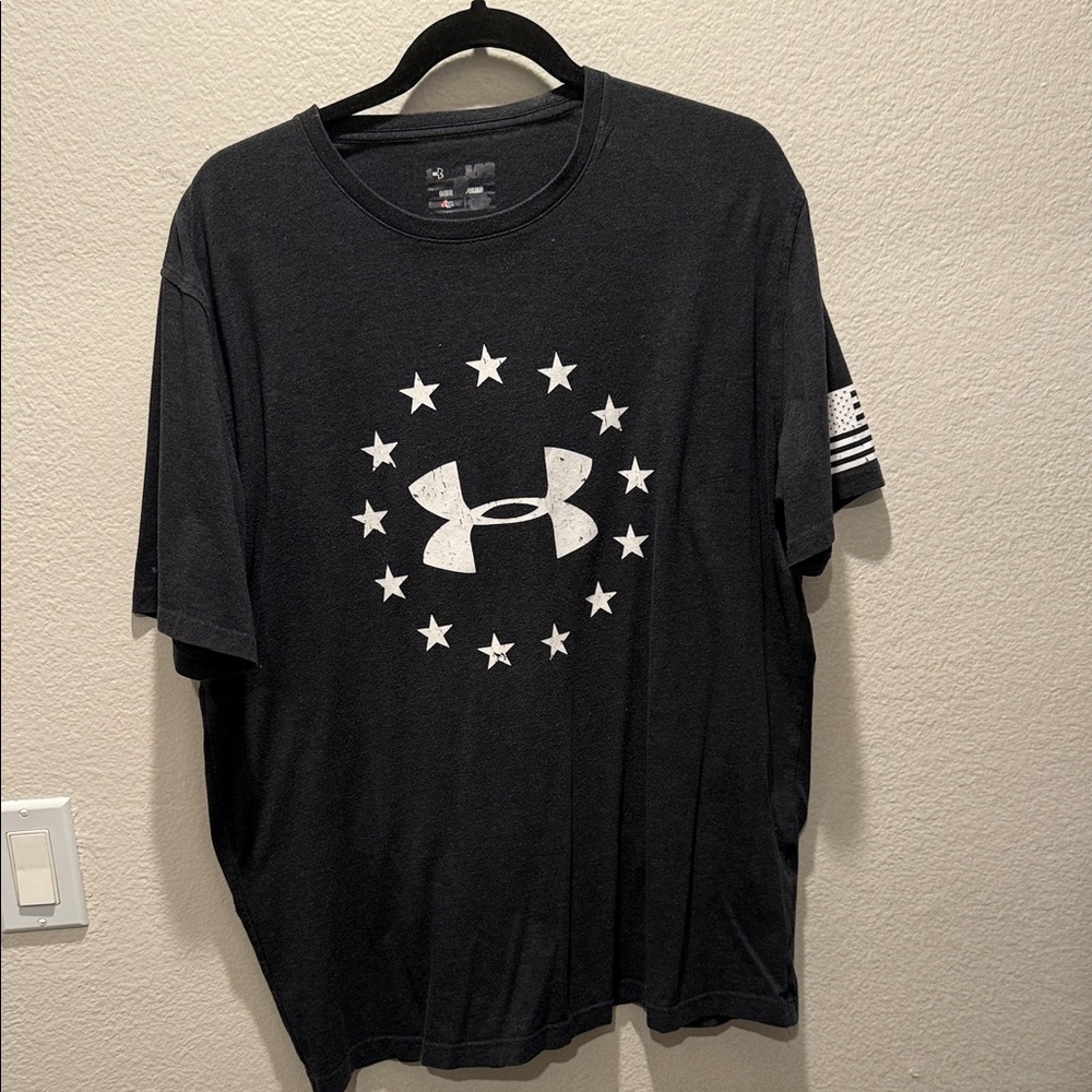 Under Armour Men's Black Star Graphic Tee